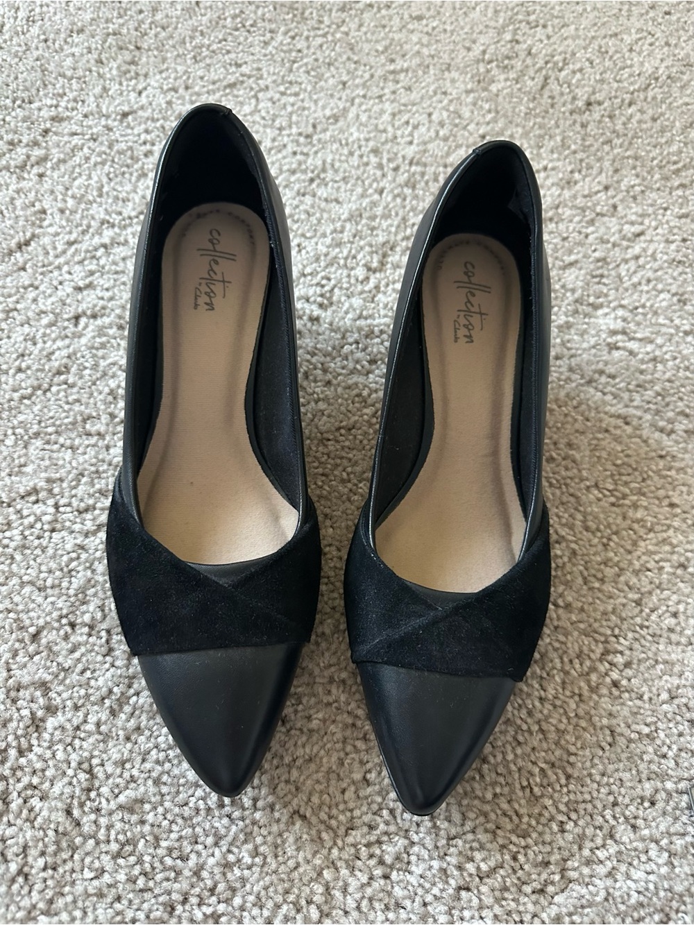 Clark’s Black Pointed-Toe Women's heels